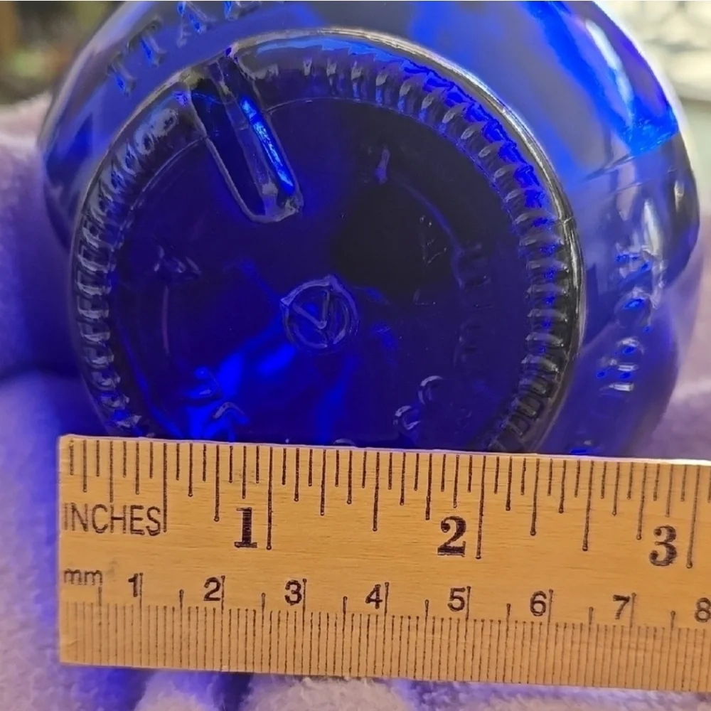 Elegant Blue Cobalt Glass Vase - Picture 7 of 8